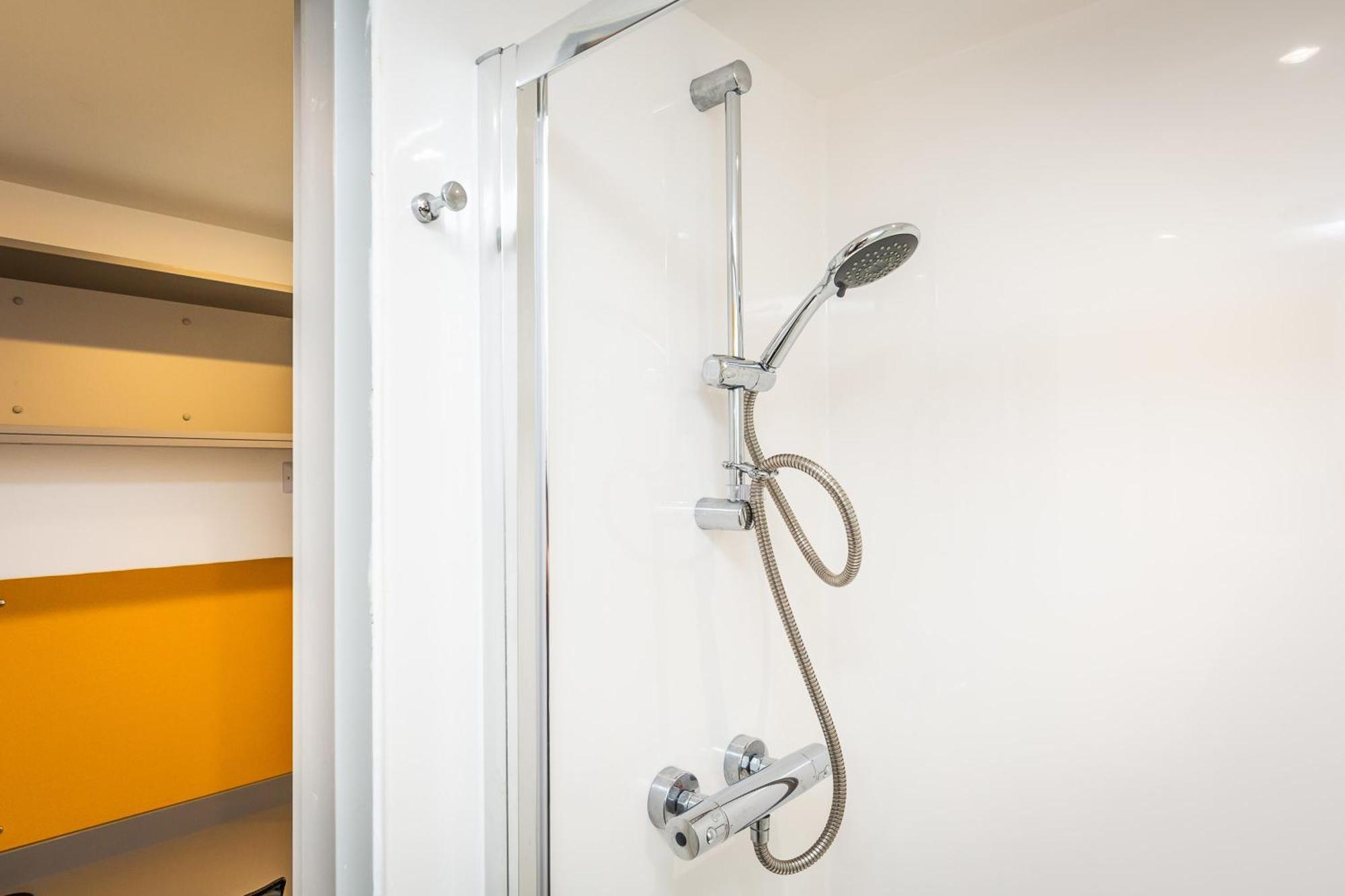 Ensuite Room With Shared Kitchen, Close To Centre- 18 Above Lincoln Eksteriør bilde
